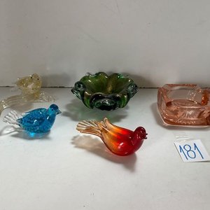 Lote de 5 Adornos de Vidrio: 2 Ceniceros y 3 Pájaros - imagen 3