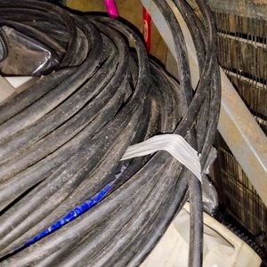 Varios Rollos de Cable Eléctrico Negro - imagen 3