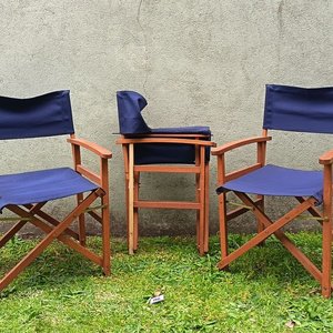Tres Sillas Plegables de Director de Madera y Tela Azul - imagen 4