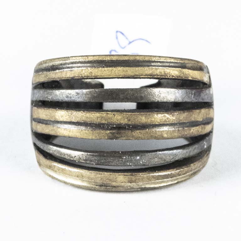 Lote anterior: Anillo de plata con desgaste - Análisis de imágenes