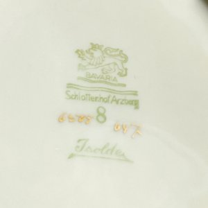 Bombonera de Porcelana Bavaria con Flores Rosas y Bordes Dorados - imagen 5