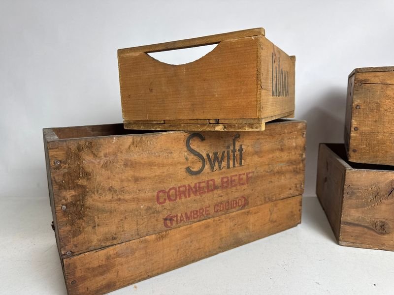 Cuatro cajas de propaganda con corned beef - imagen 10