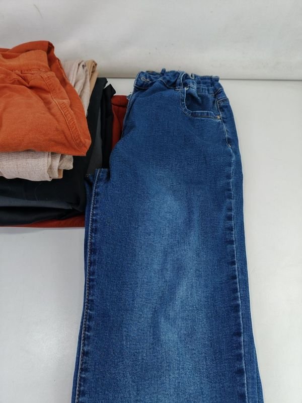 Pantalones de mujer en buen estado - imagen 3
