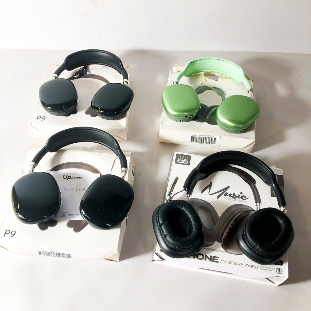 Lote de Cuatro Auriculares Inalámbricos Variados
