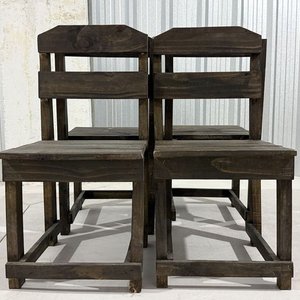 Juego de Mesa Rústica Rectangular con 4 Sillas de Madera Oscura - imagen 9