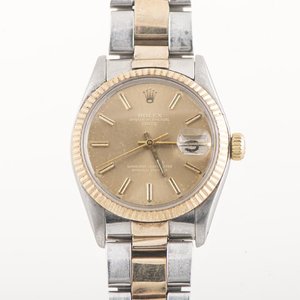 Lote siguiente: Reloj Rolex Date para Hombre Combinado Malla Oyster con Estuche