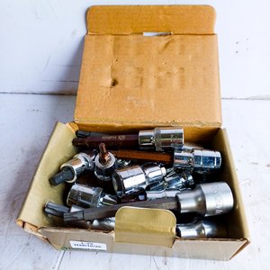 Juego de 16 Dados Torx Variados - imagen 2