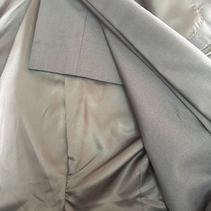 Traje de Vestir Talle 48 Color Gris Oscuro - imagen 4