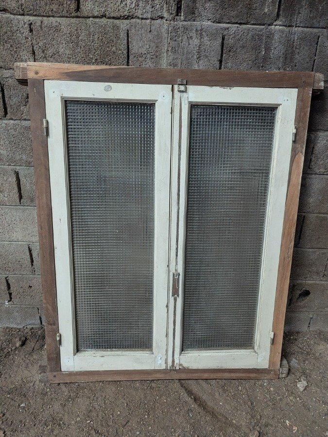 Item 18437 - Image 1