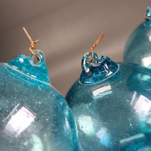 Cuatro Esferas Decorativas de Vidrio Soplado Gordiola Azul - imagen 6