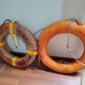 Lote anterior: Juego de 2 Aros Salvavidas Marinos con Inscripciones