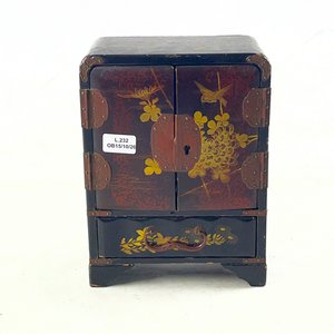 Joyero Oriental Decorado con Motivos Florales y Aves - imagen 1