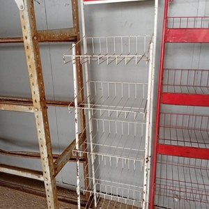Estantería Metálica, Exhibidores y Góndola de Tienda - imagen 4