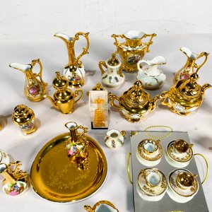 Gran Variedad de Adornos Miniatura en Loza Dorada Estilo Clásico - imagen 4