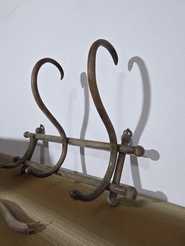 Antiguo perchero Thonet de 3 ganchos - imagen 2