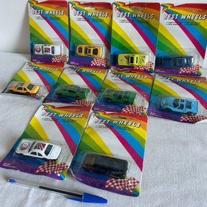 Colección de 10 Autos a Escala "Best Wheels" - imagen 2