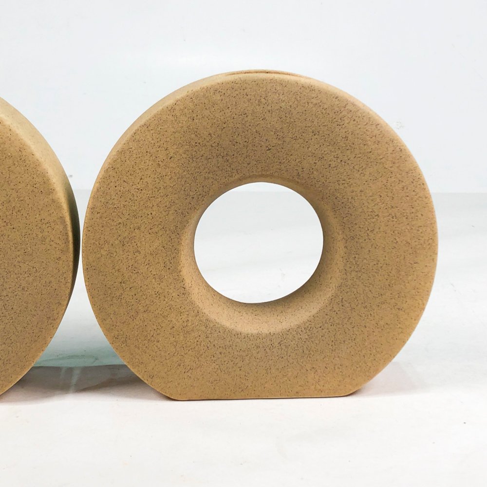 Dos floreros de cerámica beige en buen estado - imagen 2