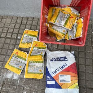 Lote anterior: 13 Bolsas de Junta Binda Color 1kg y Portland Blanco 5kg