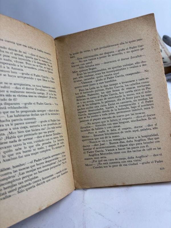 Colección de libros de Mario Vargas Llosa - imagen 10