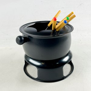 Set de Fondue Negro de Chapa con 4 Pinchos - imagen 1