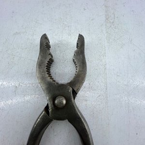 Pinza de Acero Antigua de Dos Posiciones - imagen 3