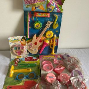 Set de Instrumentos Musicales y Juguetes Varios - imagen 2