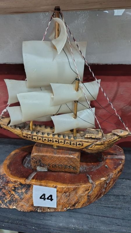 Barco Caravela Artesanal en Madera - Modelo de Barco en Madera - imagen 3