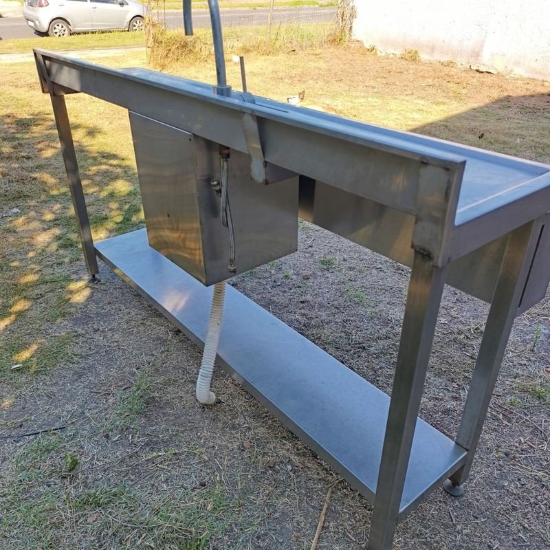 Estante de Acero Inoxidable para Uso Industrial - imagen 7