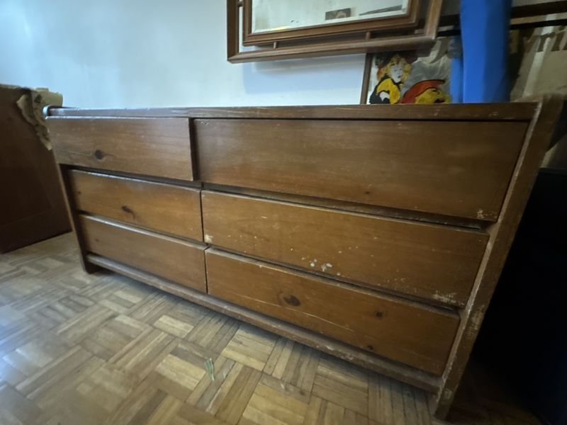 Cajonera en madera maciza con falta de lustre - imagen 4