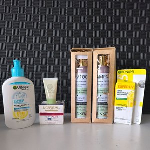 Lote siguiente: Set de Belleza II: Cuidado Personal con Garnier, L'Oréal y Versace