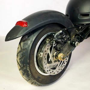 Monopatín Eléctrico "OnStyle" con Cargador y Casco - imagen 2