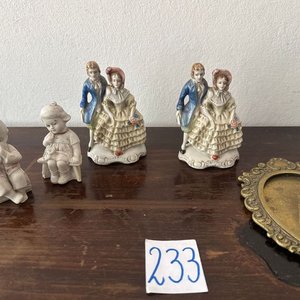 Adornos de Porcelana y Espejo de Mano Vintage - imagen 2