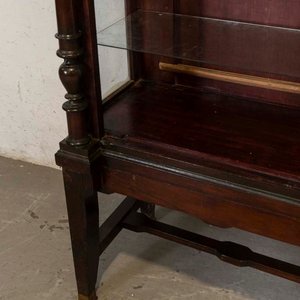 Vitrina Inglesa Antigua con Estantes de Vidrio y Luz - imagen 3