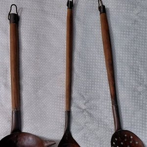Lote de 7 Utensilios de Cocina y Riego en Cobre con Mangos de Madera - imagen 2