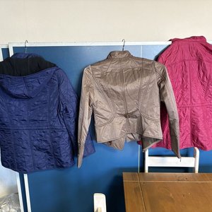 Tres Camperas de Dama: Azul, Gris y Rosa - imagen 2