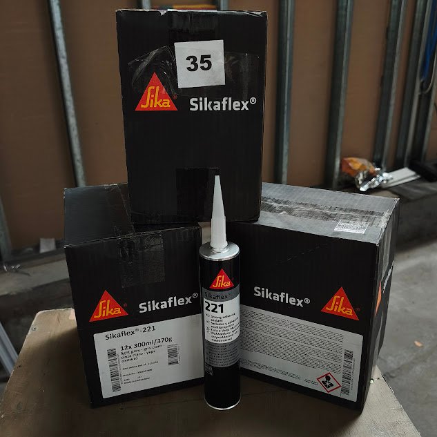 Sellador Adhesivo Sika Sikaflex-221 Gris Claro - 36 Unidades