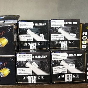 Lote siguiente: Linternas Frontales y Faroles Solares LED