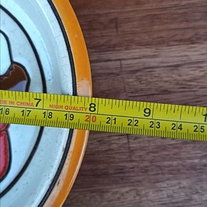 Dos Platos Decorativos de Madera Tallados y Pintados a Mano con Cuenco de Cerámica - imagen 3