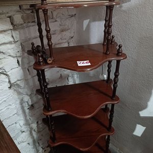 Lote siguiente: Repisa de Madera con 5 Estantes