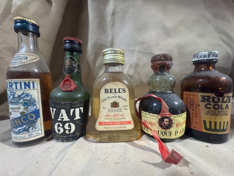 Lote de Botellas Miniatura de Licores Varios Selladas