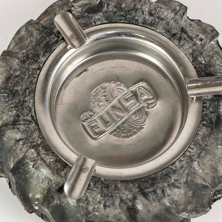 Cenicero de goma y metal con publicidad de FUNSA - imagen 2