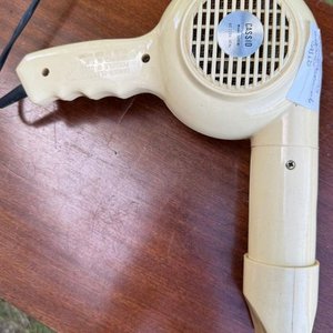 secador de pelo vintage de la marca Cassio - imagen 1