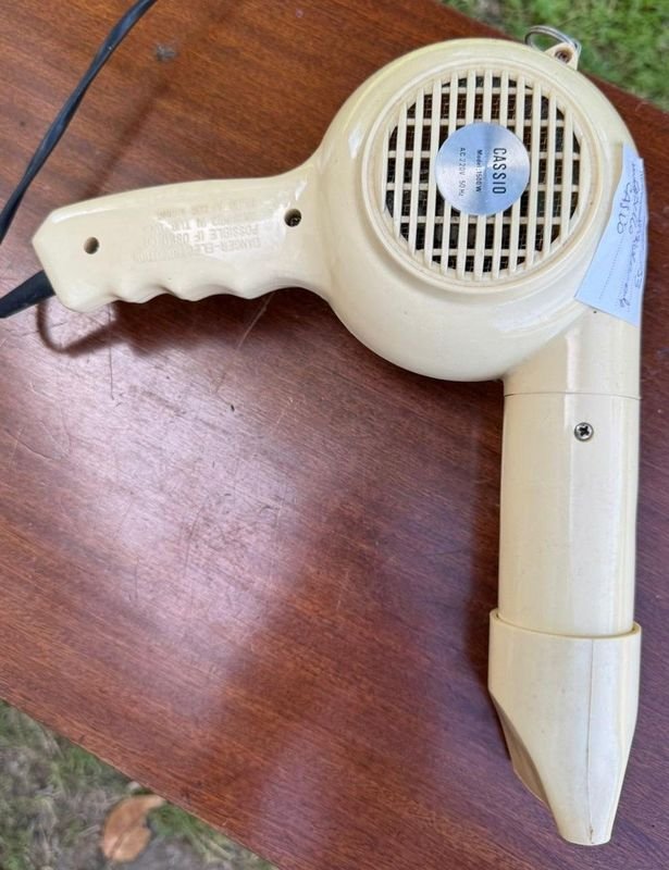 secador de pelo vintage de la marca Cassio