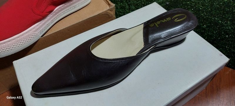 Item 901850 - Image 1