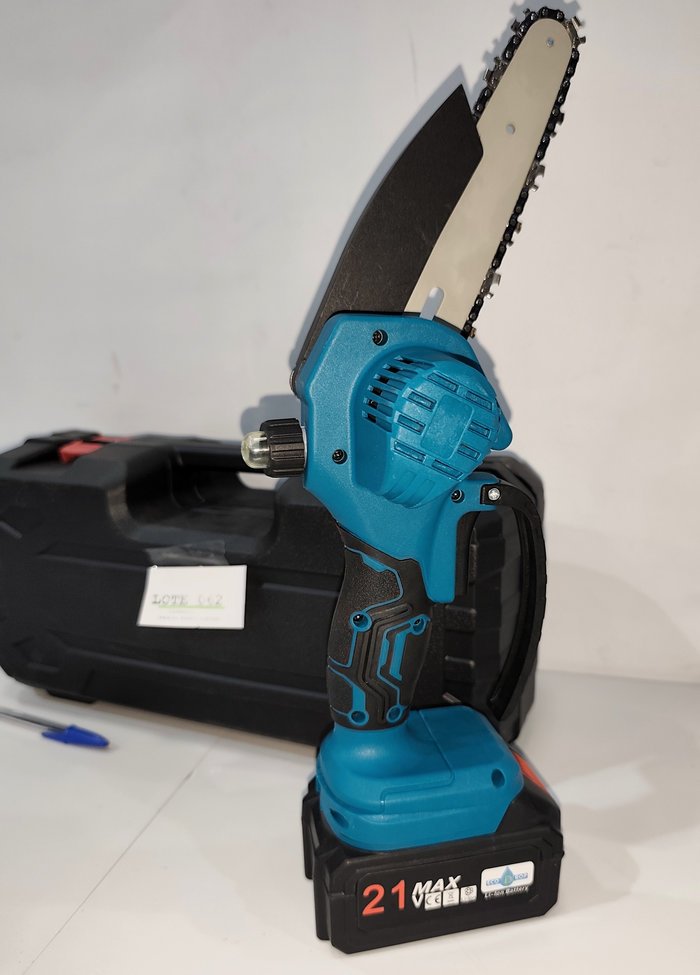 Moto Sierra Recargable con Batería Litio 21V - imagen 3