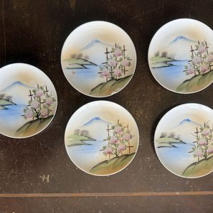 Conjunto de Platos Orientales Pintados a Mano con Paisaje y Monte Fuji - imagen 4