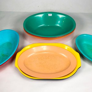 Juego de Fuentes y Bandejas Ovaladas Multicolores en Melamina - imagen 2