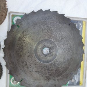 Lote de 10 Discos para Madera y Metal, Cepillos y Sierras - imagen 3