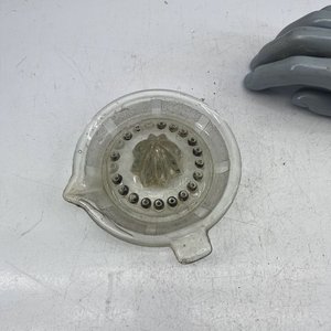 Exprimidor de Vidrio Transparente para Cítricos - imagen 3
