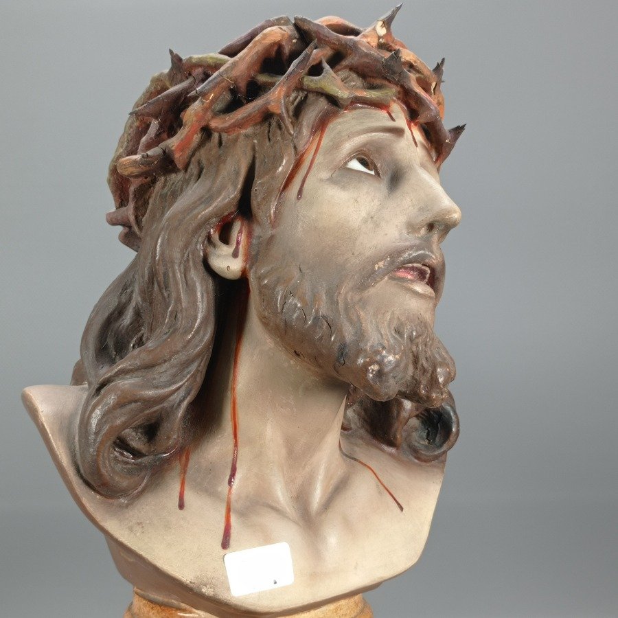 Figura de yeso representando el busto de Cristo - imagen 13